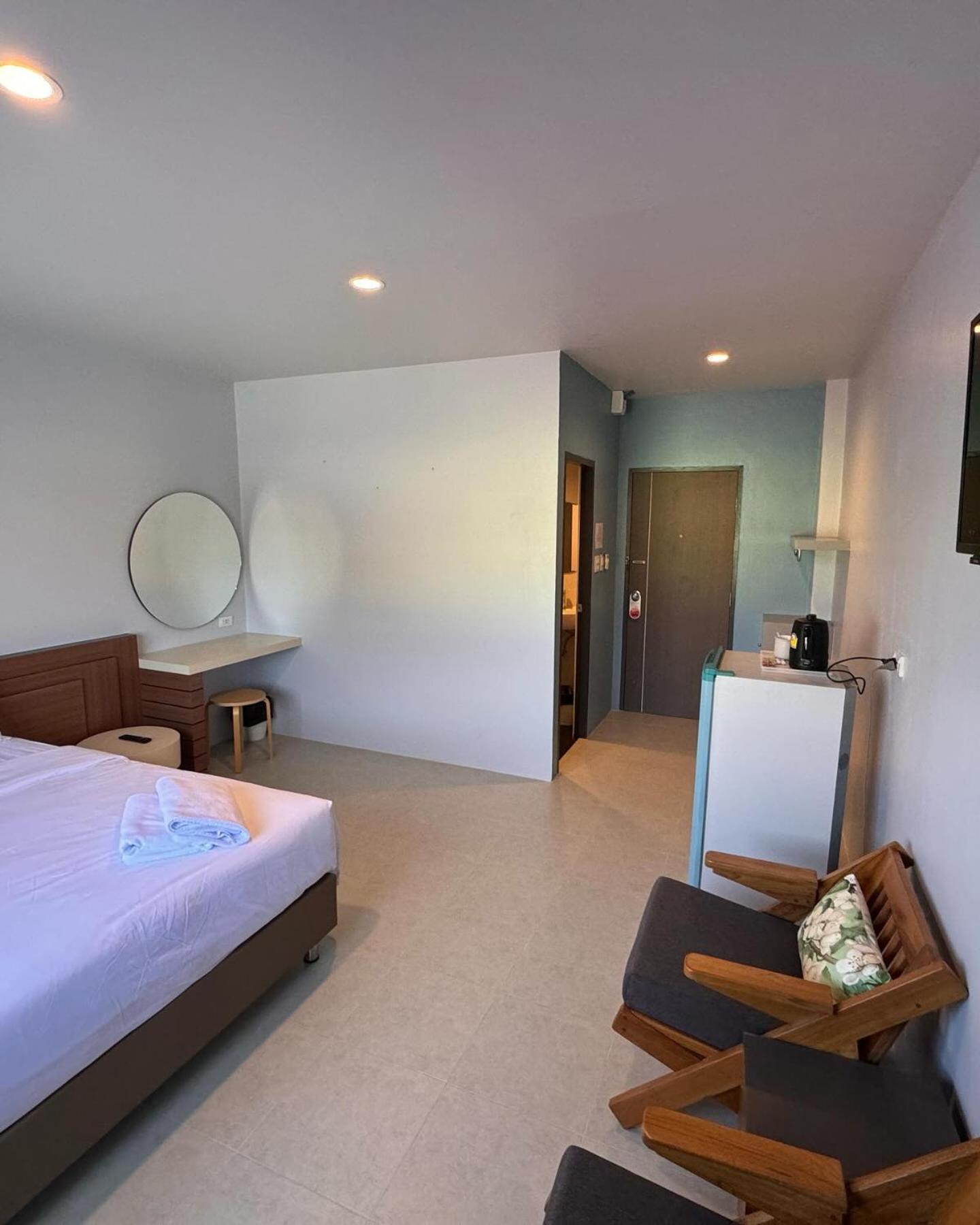 Siri Hotel Phuket Zewnętrze zdjęcie