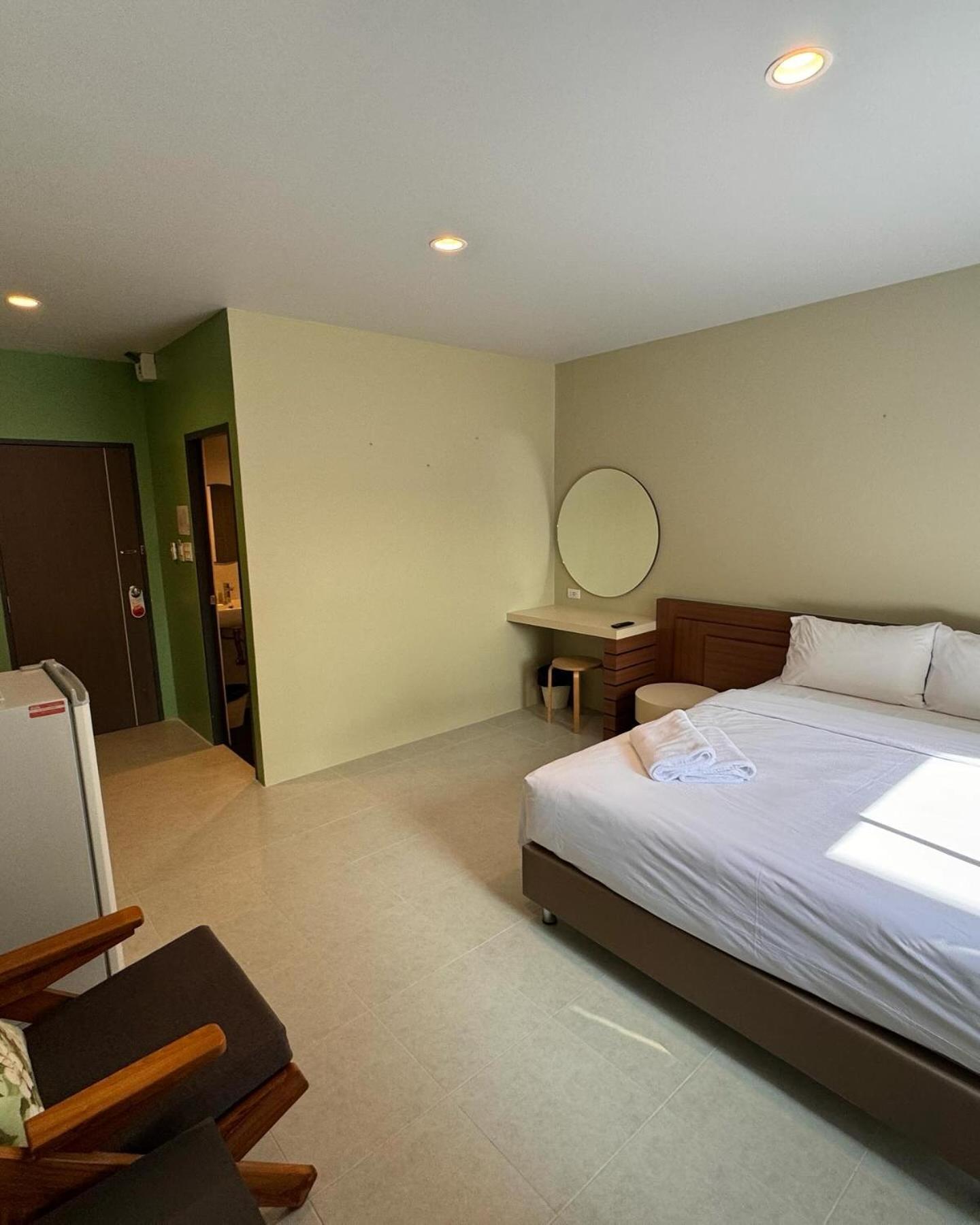 Siri Hotel Phuket Zewnętrze zdjęcie